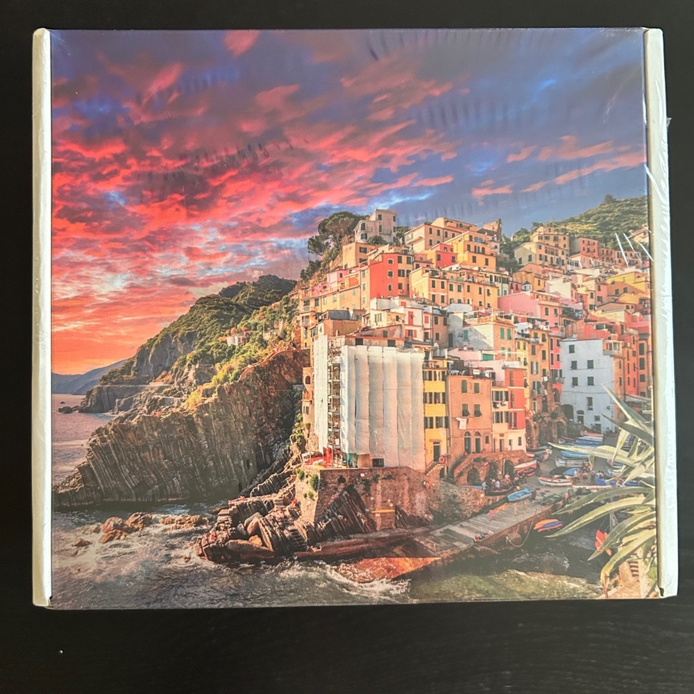 2 sets of puzzles. Italy. Unopened.
